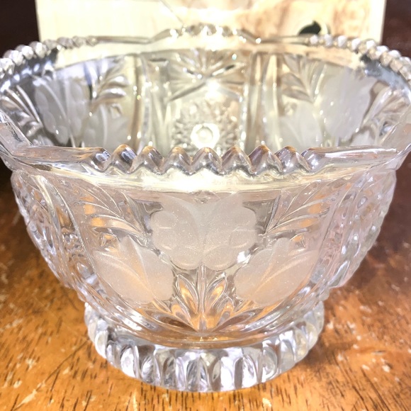 NIB PERFECT CONDITION ANNA HUTTE CANDY DISH - Picture 9 of 11